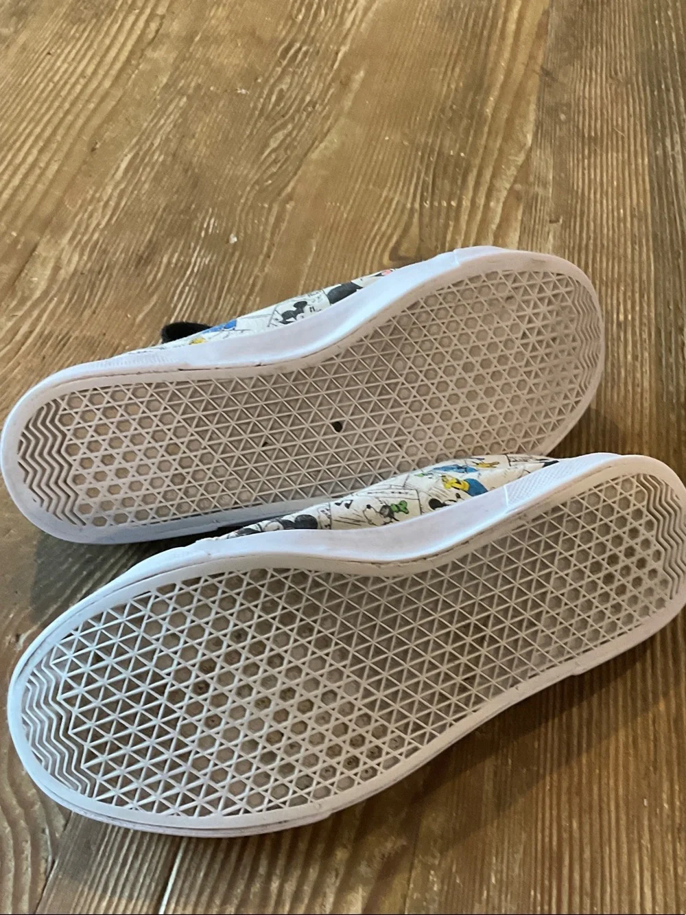 Disney Comic-Strip Athletic Sneakers in White with Black Laces and Pink Lining